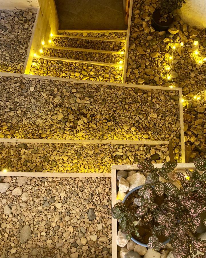 7 Caves Hotel Al Jāyah Extérieur photo