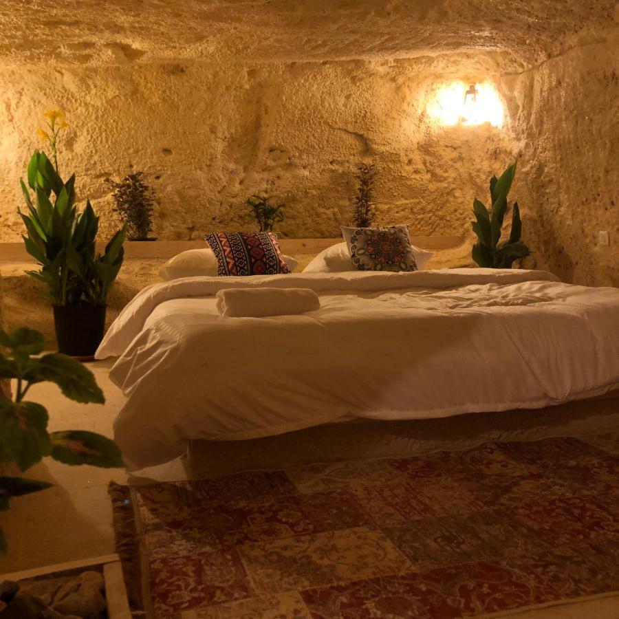 7 Caves Hotel Al Jāyah Extérieur photo
