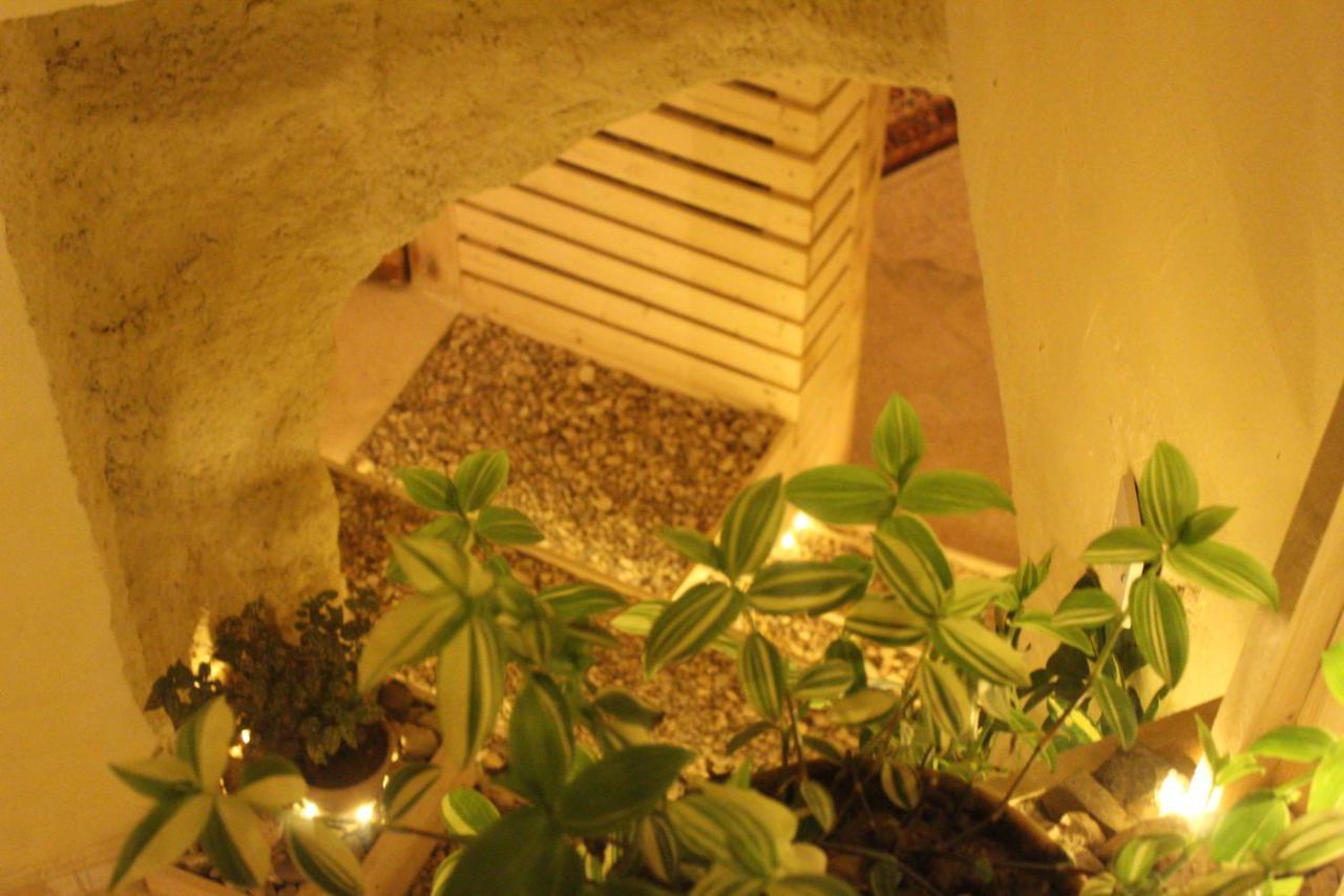 7 Caves Hotel Al Jāyah Extérieur photo