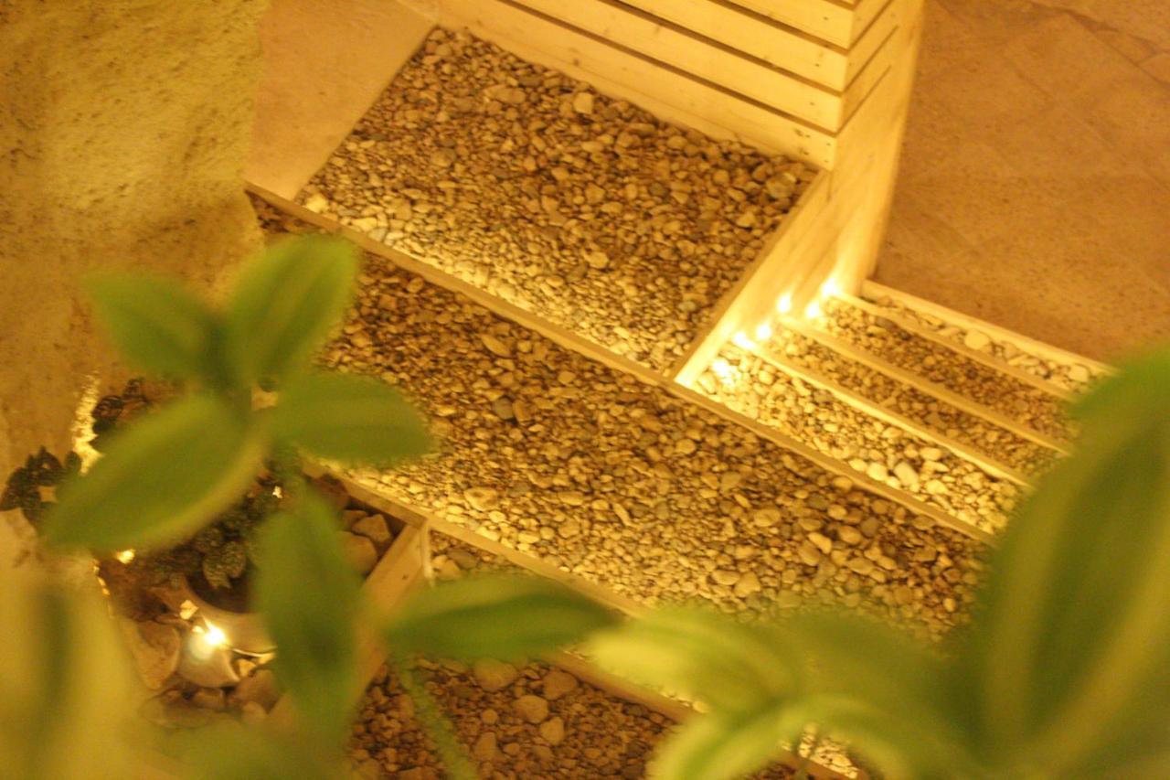 7 Caves Hotel Al Jāyah Extérieur photo