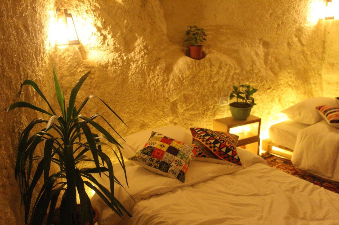 7 Caves Hotel Al Jāyah Extérieur photo