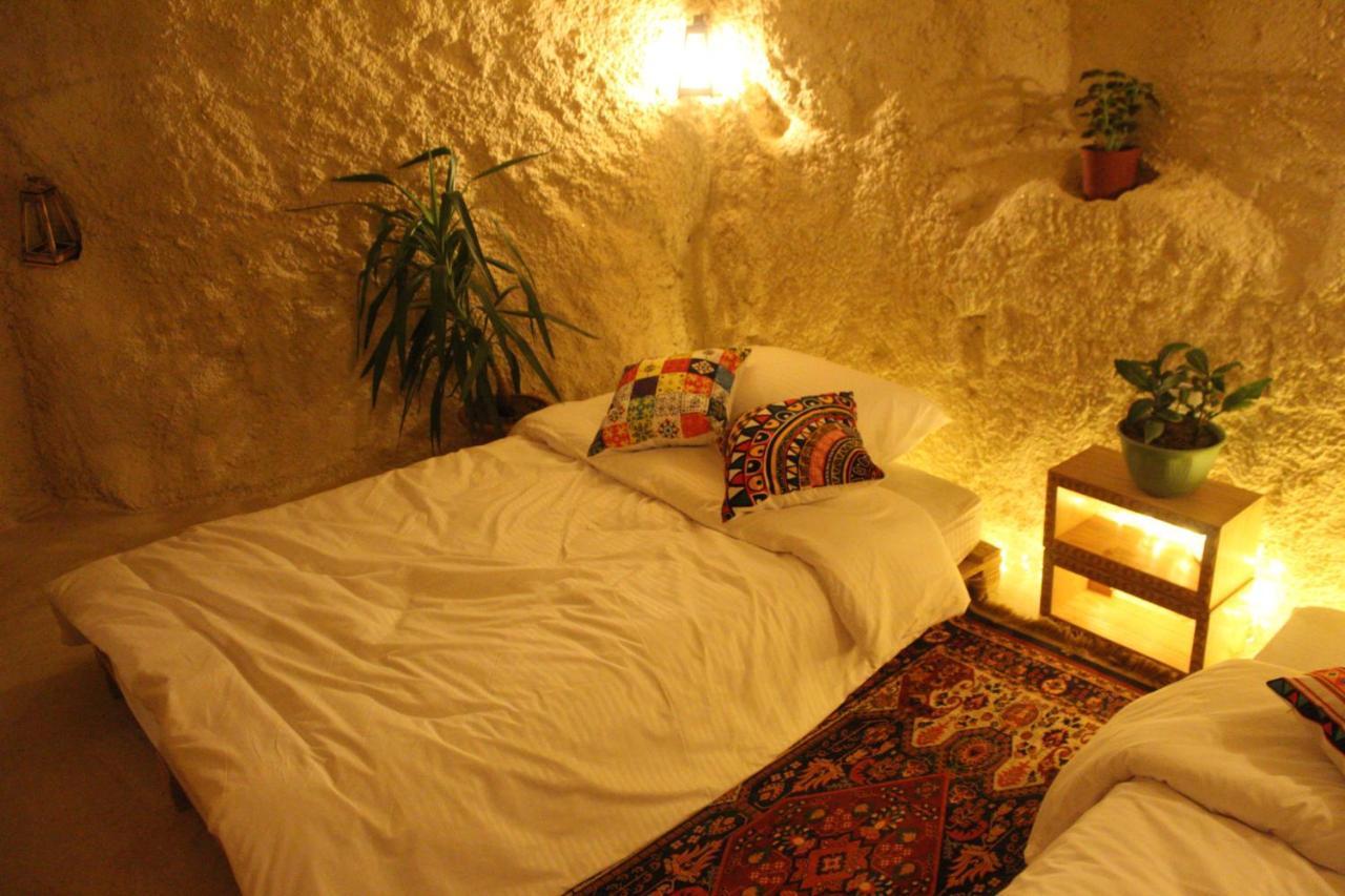 7 Caves Hotel Al Jāyah Extérieur photo