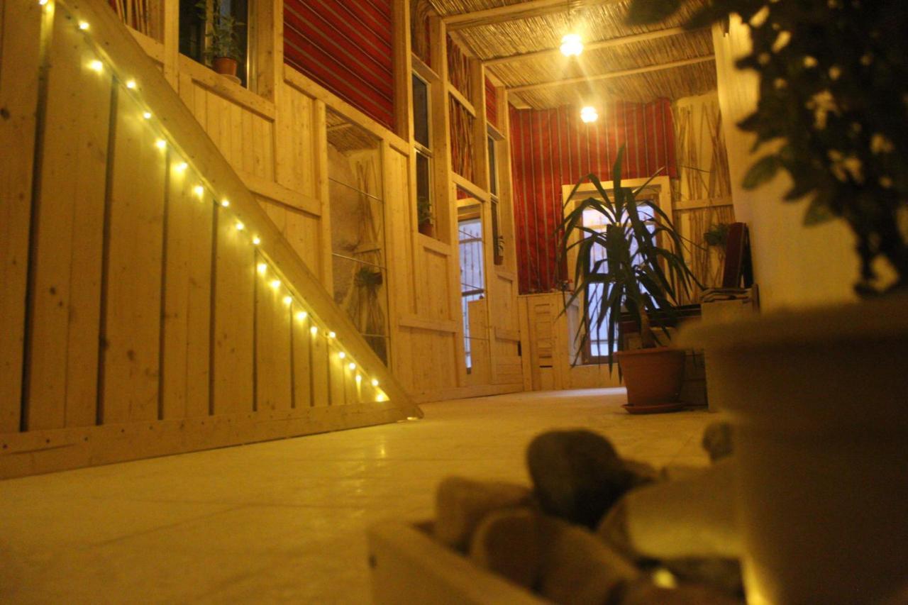7 Caves Hotel Al Jāyah Extérieur photo