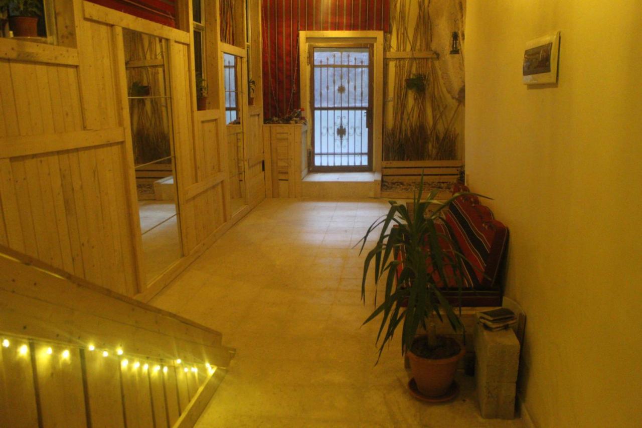7 Caves Hotel Al Jāyah Extérieur photo
