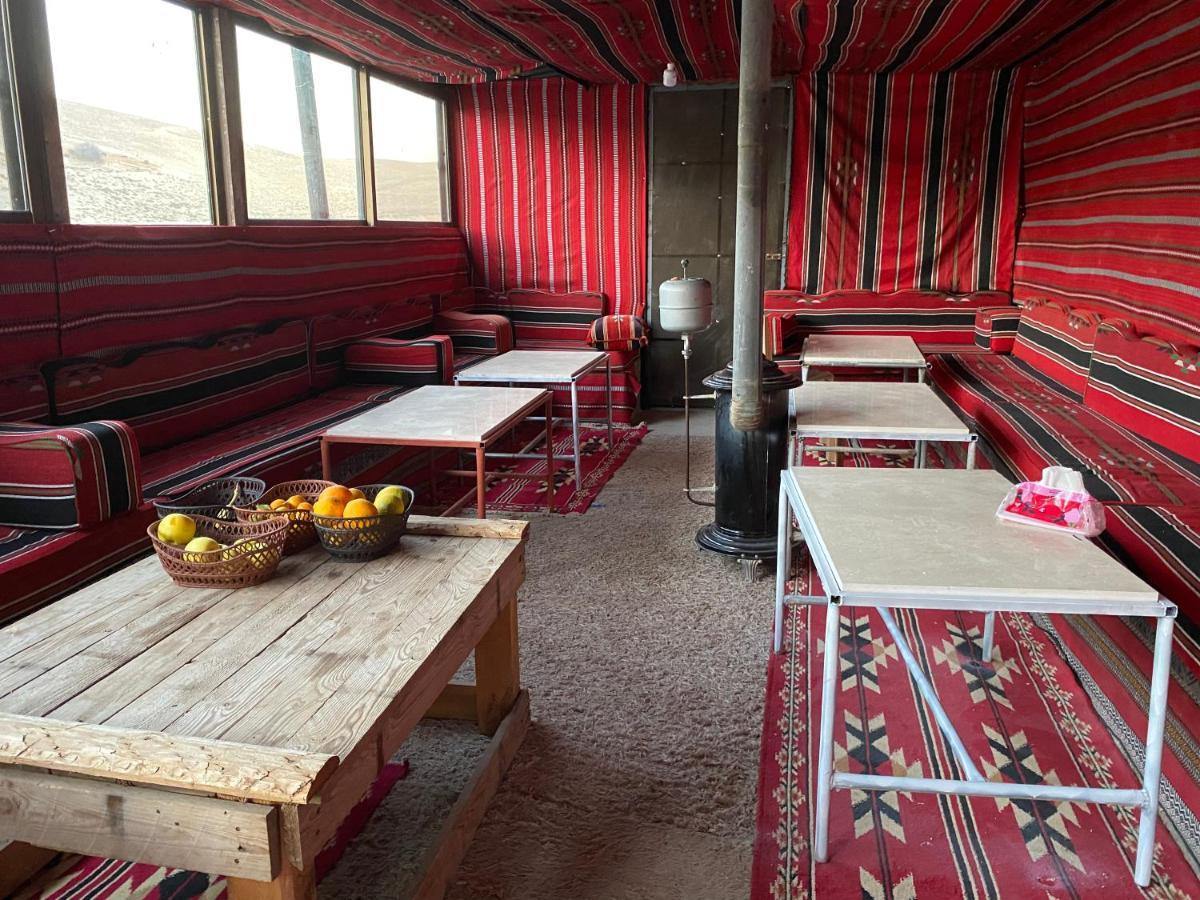 7 Caves Hotel Al Jāyah Extérieur photo