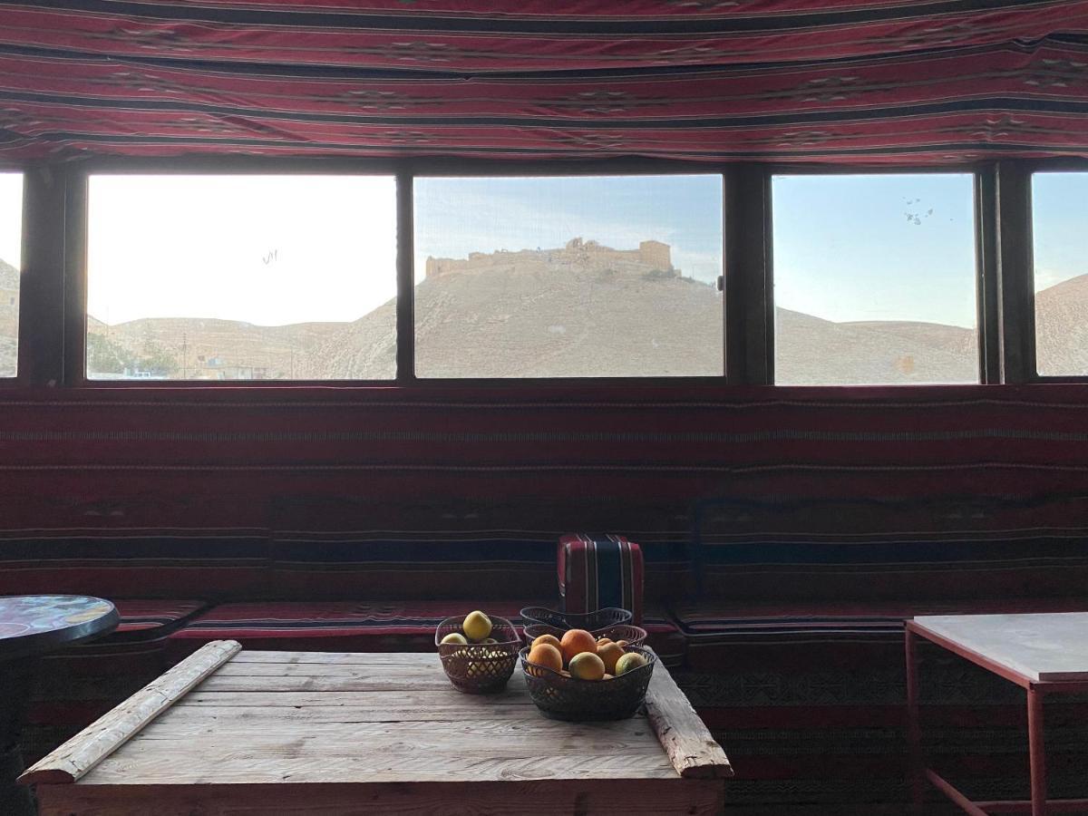 7 Caves Hotel Al Jāyah Extérieur photo